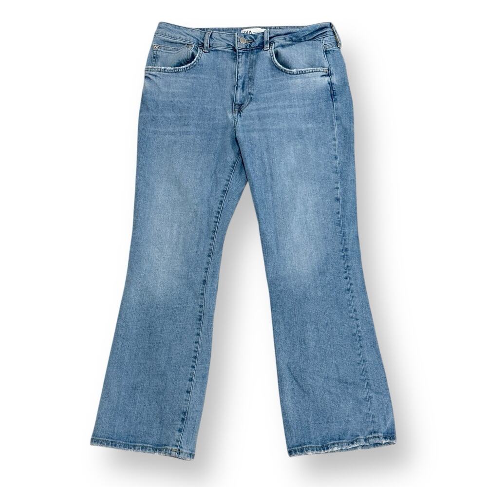 ZARA Womens High Waist Crop Flare Jeans Size 10 Light Wash Stretch Distressed